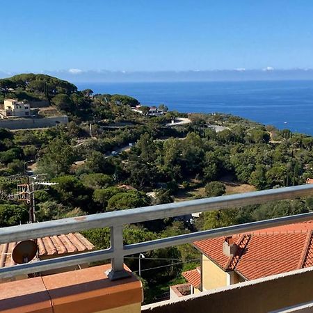 Capoliveri Appartamento Panoramico Con Terrazzo Екстериор снимка